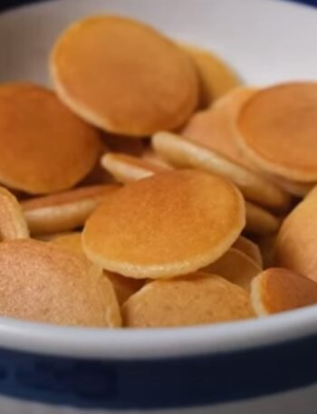 Fried Pancake Cereal Clusters