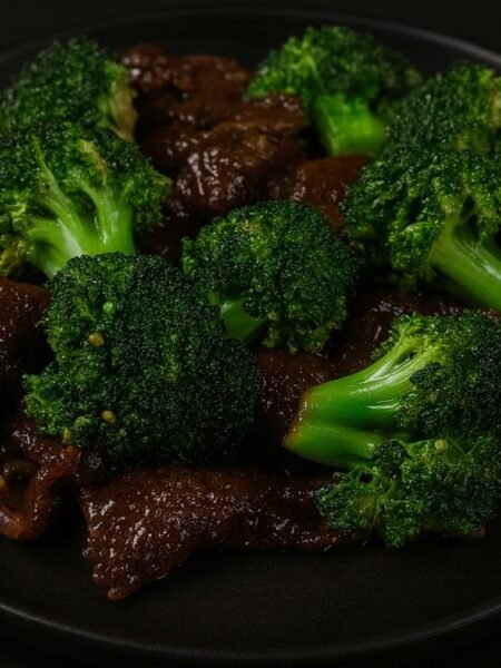Slices of beef stir-fried with fresh broccoli in a savory garlic soy sauce.
